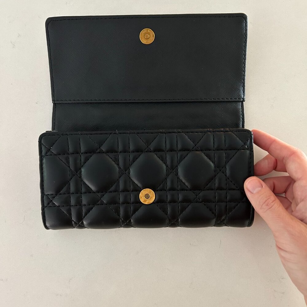 Dior Black Caro Quilted Wallet - Picture 7 of 11